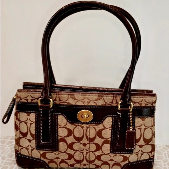 MINT CONDITION VERIFIED AUTHENTIC COACH HAMPTON - Picture 1 of 16